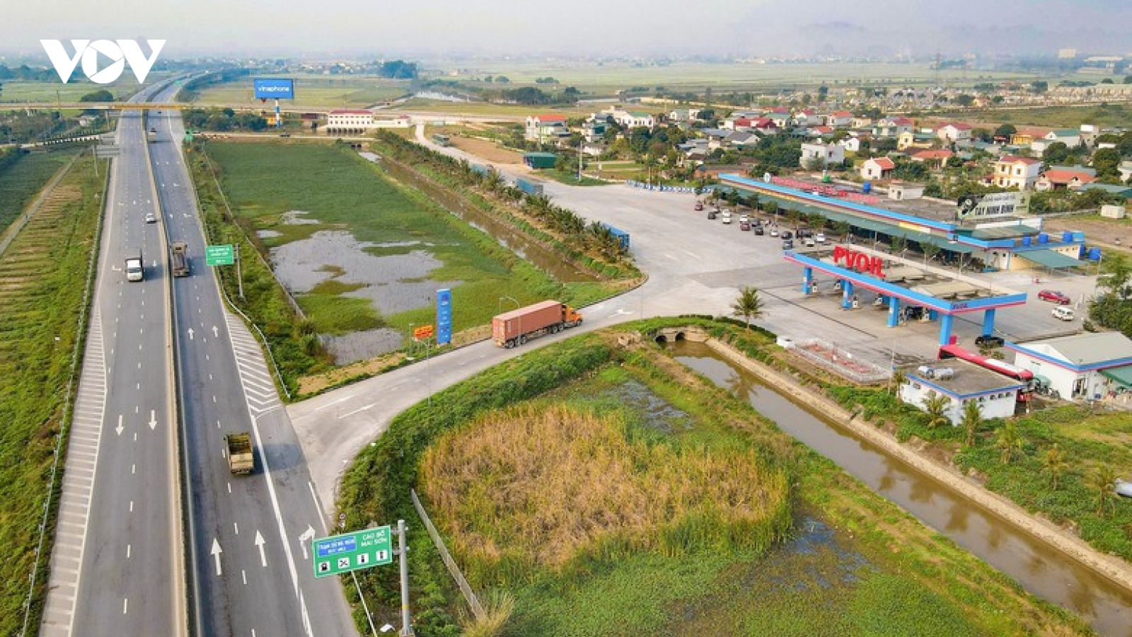 Sửa đổi một số quy định về đường quốc lộ, trạm dừng nghỉ