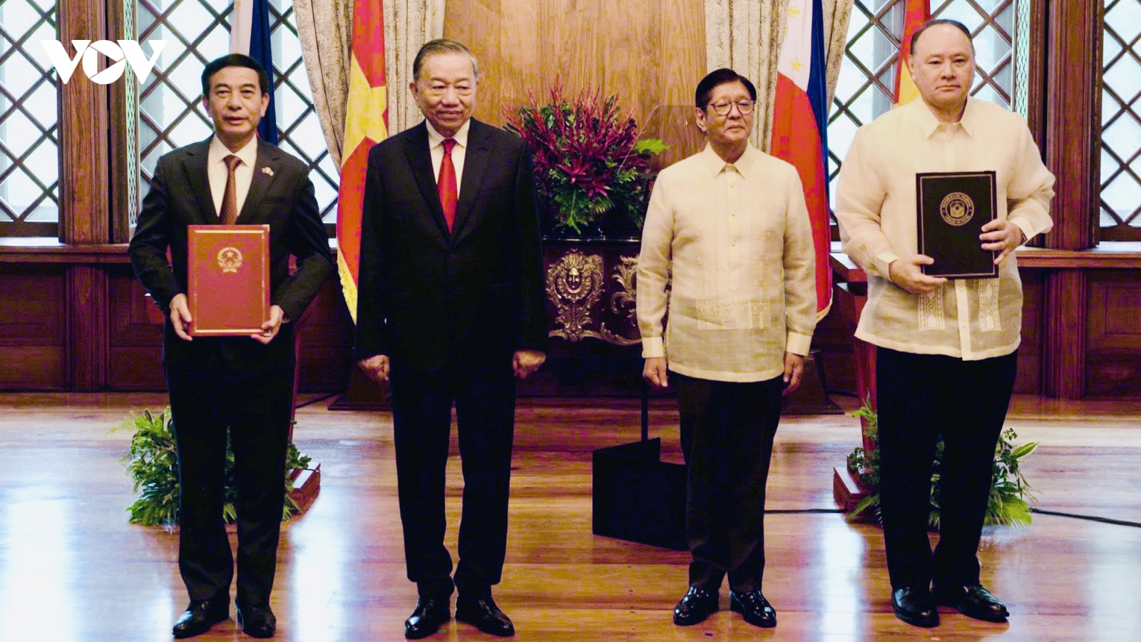 Lễ trao các văn kiện hợp tác Việt Nam - Philippines