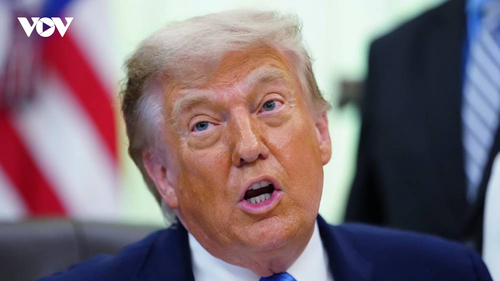 Phản ứng của ông Trump sau khi Israel và Hezbollah nối lại lệnh ngừng bắn