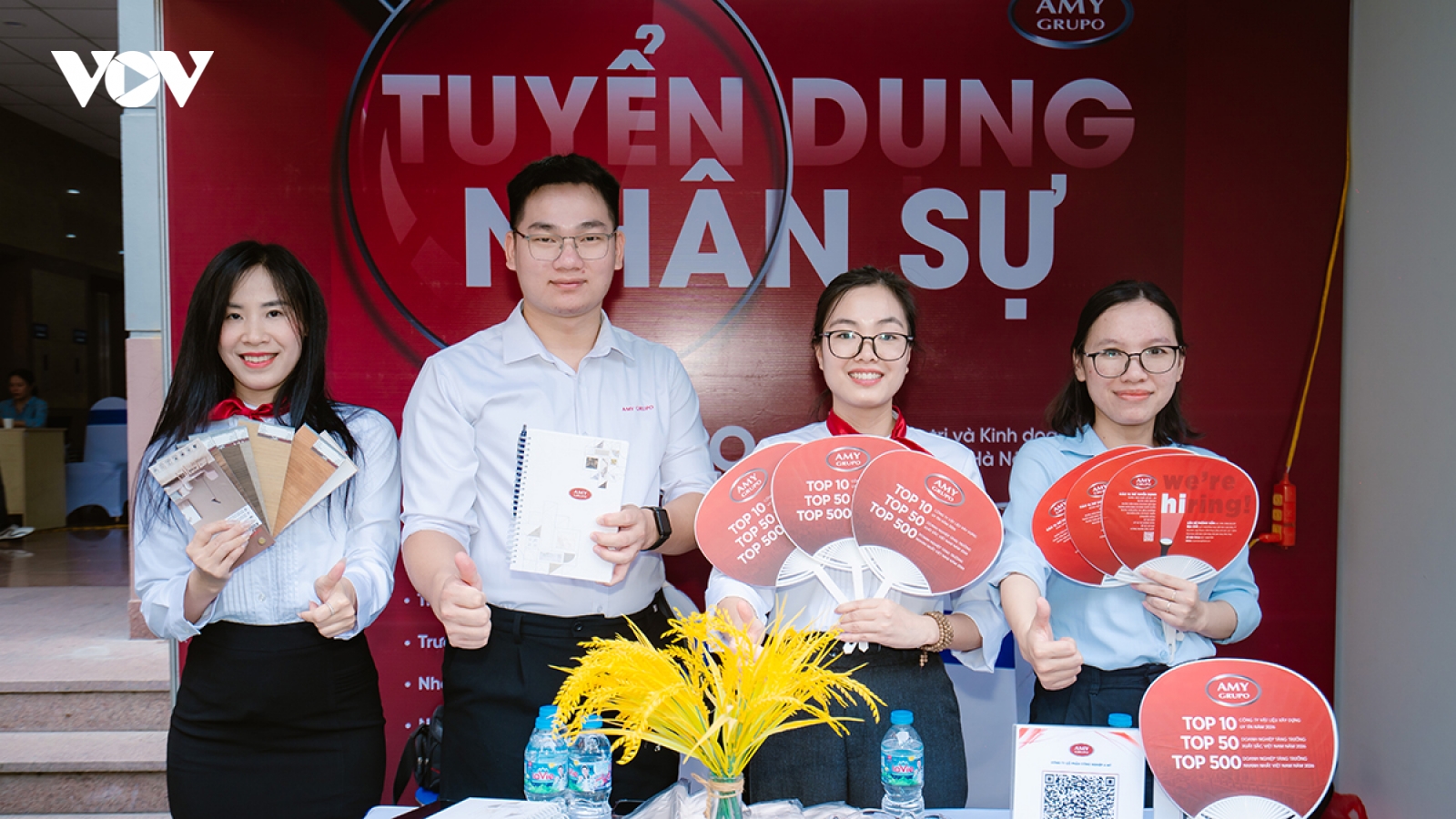 Kết nối sinh viên với doanh nghiệp, thích ứng thị trường lao động