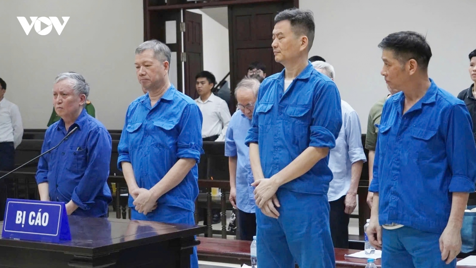Trả tự do cho nhiều bị cáo tại tòa trong vụ án liên quan Tập đoàn Vicem