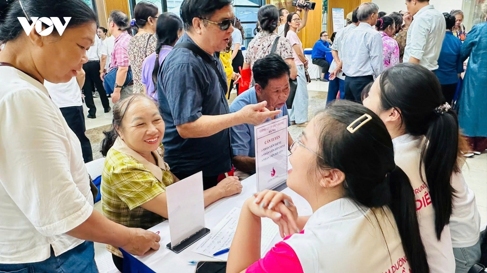 Tư vấn, giới thiệu việc làm cho người cao tuổi