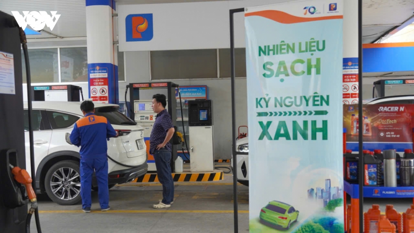Người tiêu dùng đã “mở lòng” với xăng E10 sau gần một tháng đưa vào sử dụng
