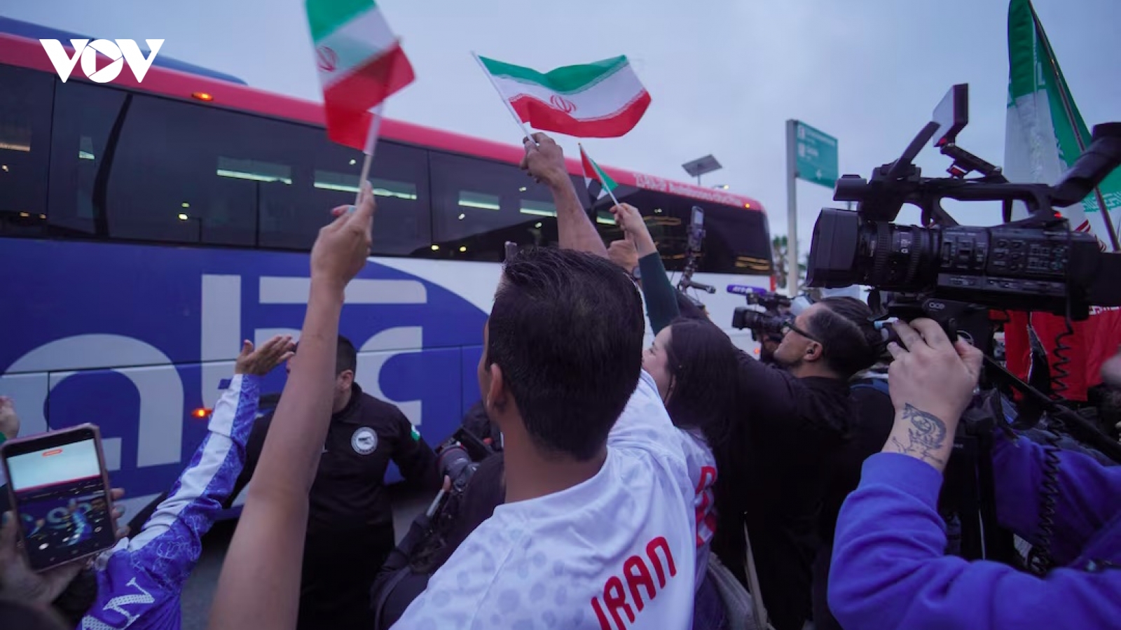 Iran phàn nàn bị thu hồi vé xem World Cup ngay trước khi giải đấu khởi tranh