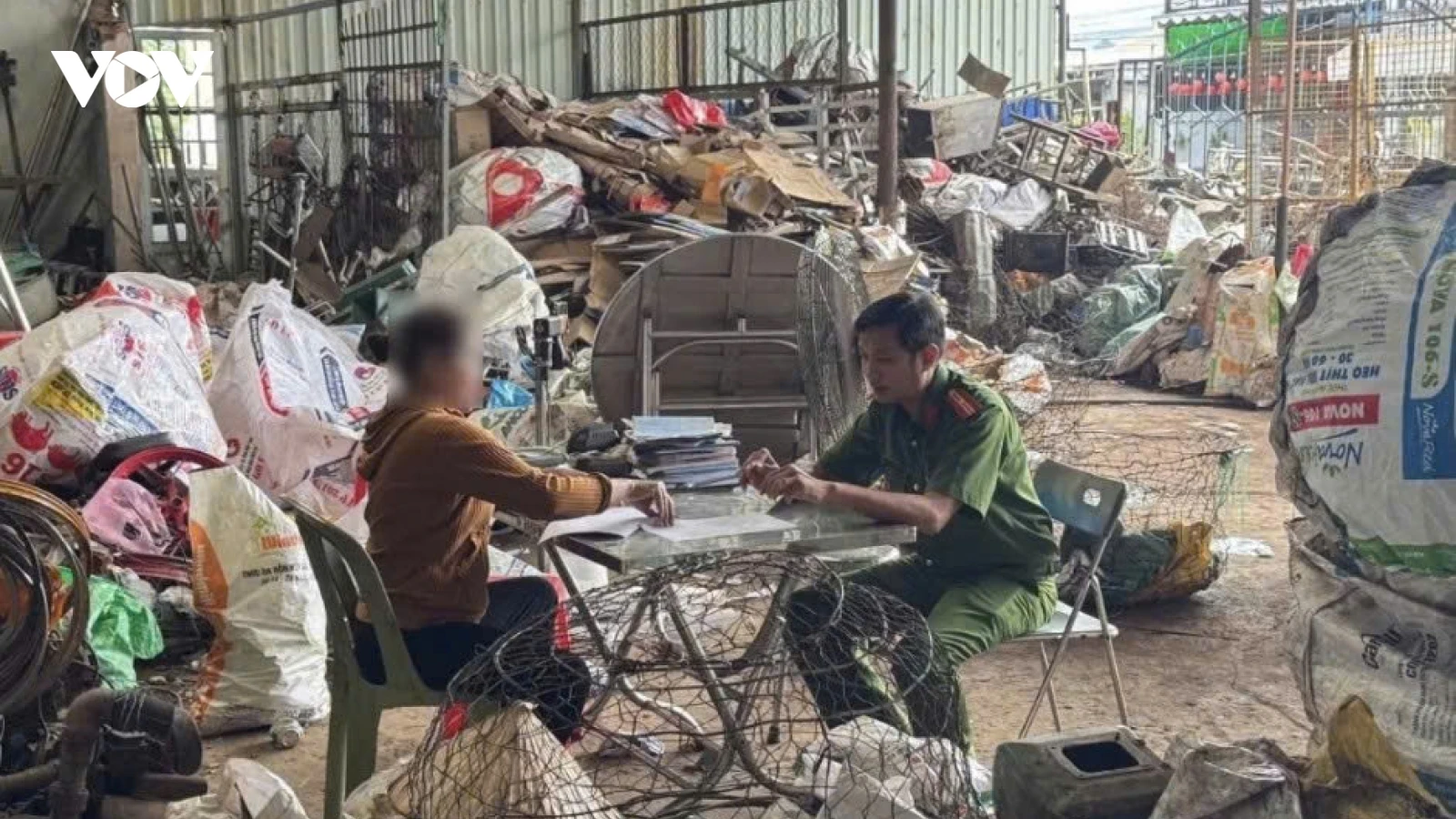 Cơ sở thu mua phế liệu ở Đồng Nai bị phạt vì vi phạm quy định bảo vệ môi trường