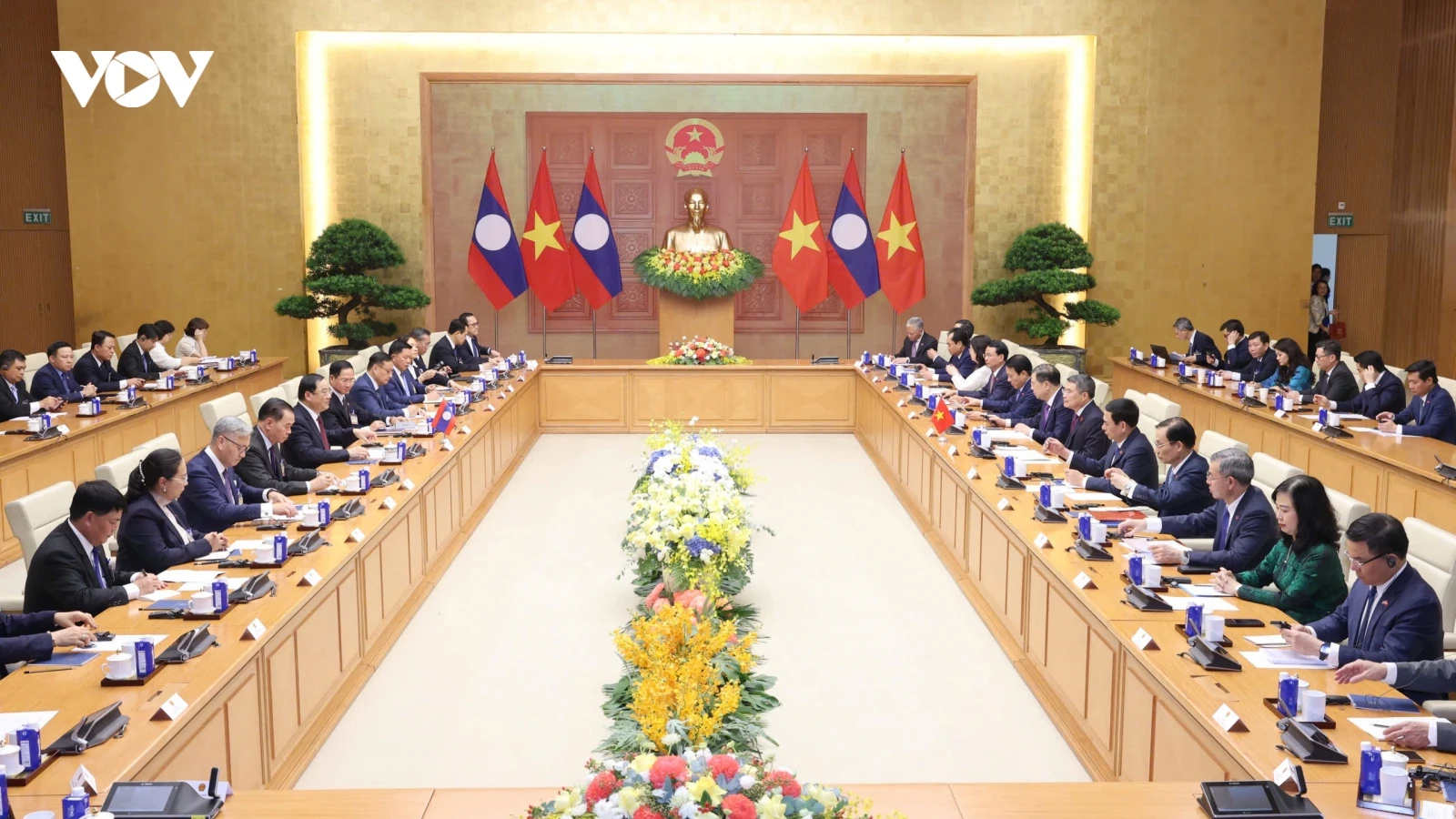 Việt Nam - Lào hướng tới kim ngạch 10 tỷ USD