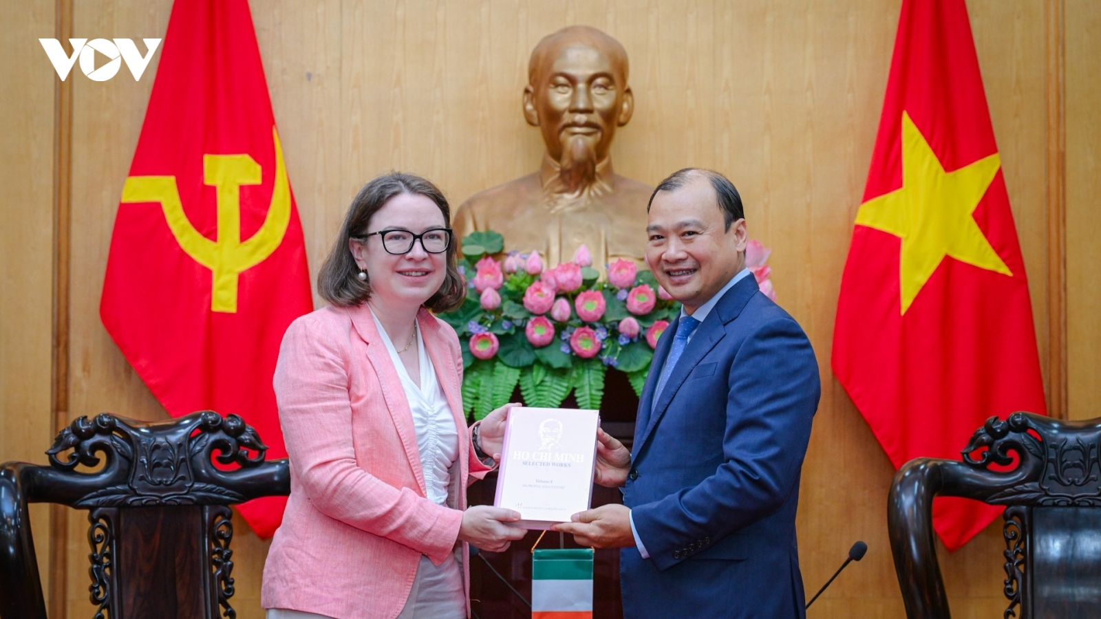 Lãnh đạo Học viện CTQG Hồ Chí Minh tiếp Đại sứ Ireland tại Việt Nam