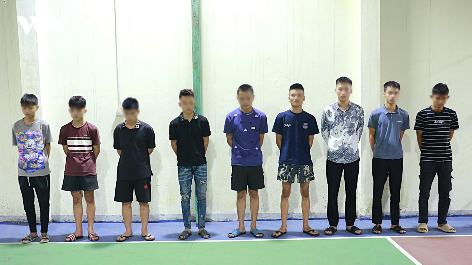 Bắt giữ 11 đối tượng mang giáo, mác gây rối trên đường ở Nghệ An