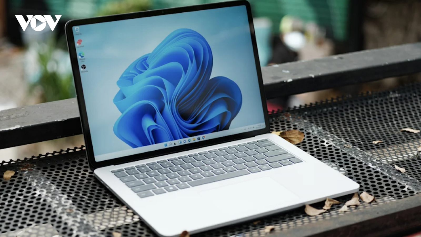 Microsoft vừa vá 570 lỗ hổng trong Windows