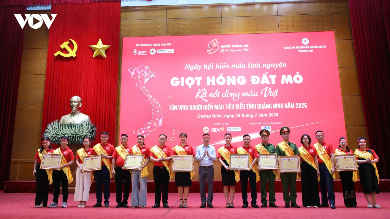 Quảng Ninh tiếp nhận gần 900 đơn vị máu từ chương trình Hành trình Đỏ