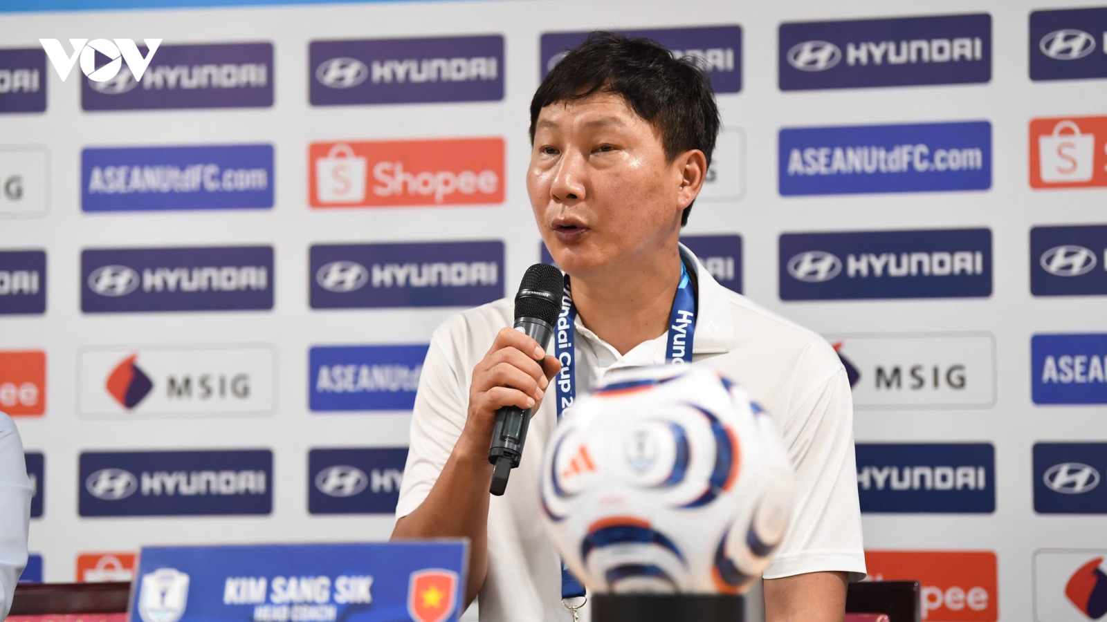 Toàn cảnh: Họp báo sau trận đấu Việt Nam 0-0 Singapore