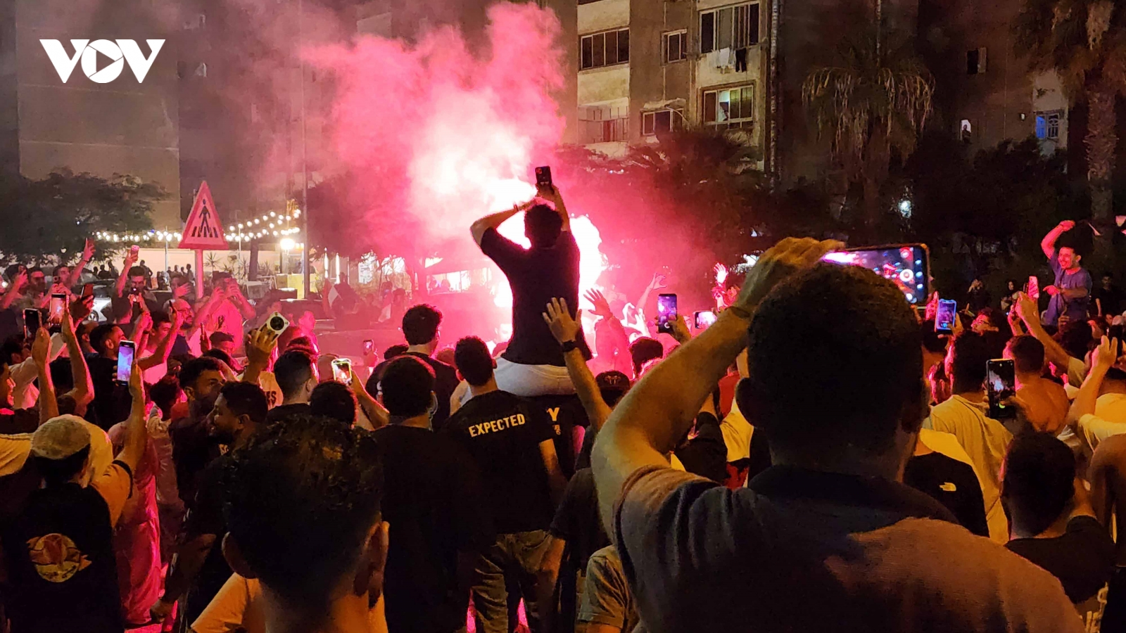 Cổ động viên Ai Cập bùng nổ khi đội nhà lọt vào vòng 1/8 tại World Cup 2026