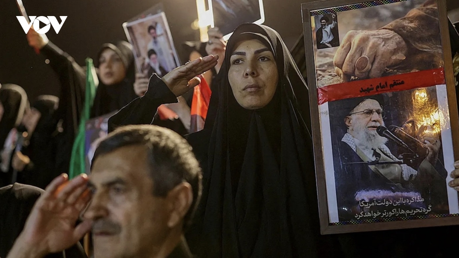 Iran cảnh báo Mỹ và Israel trước lễ tang Đại giáo chủ Ali Khamenei