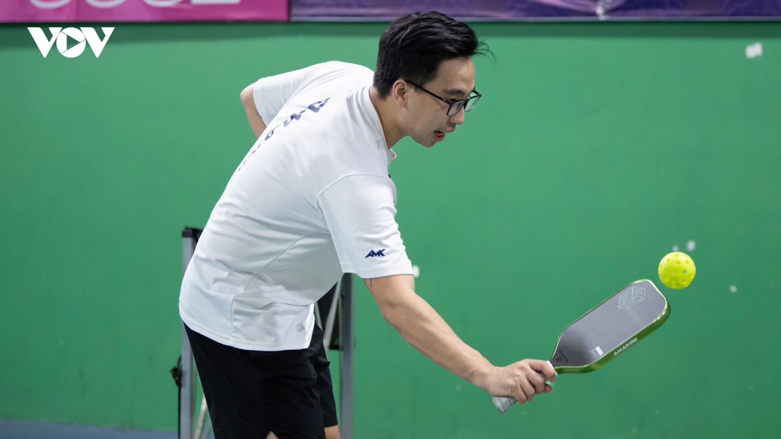 Nhập môn Pickleball: Nên sử dụng Dink Slice hay Dink Roll khi ở khu vực bếp