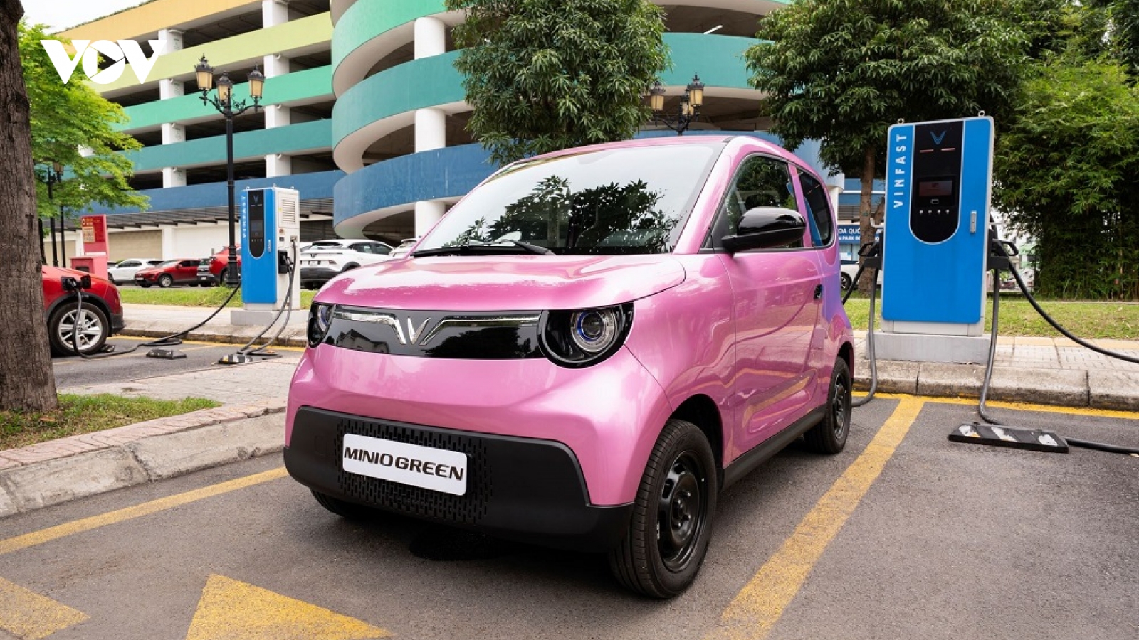 VinFast Minio Green: Nấc thang lên đời xe bốn bánh cho gia đình trẻ