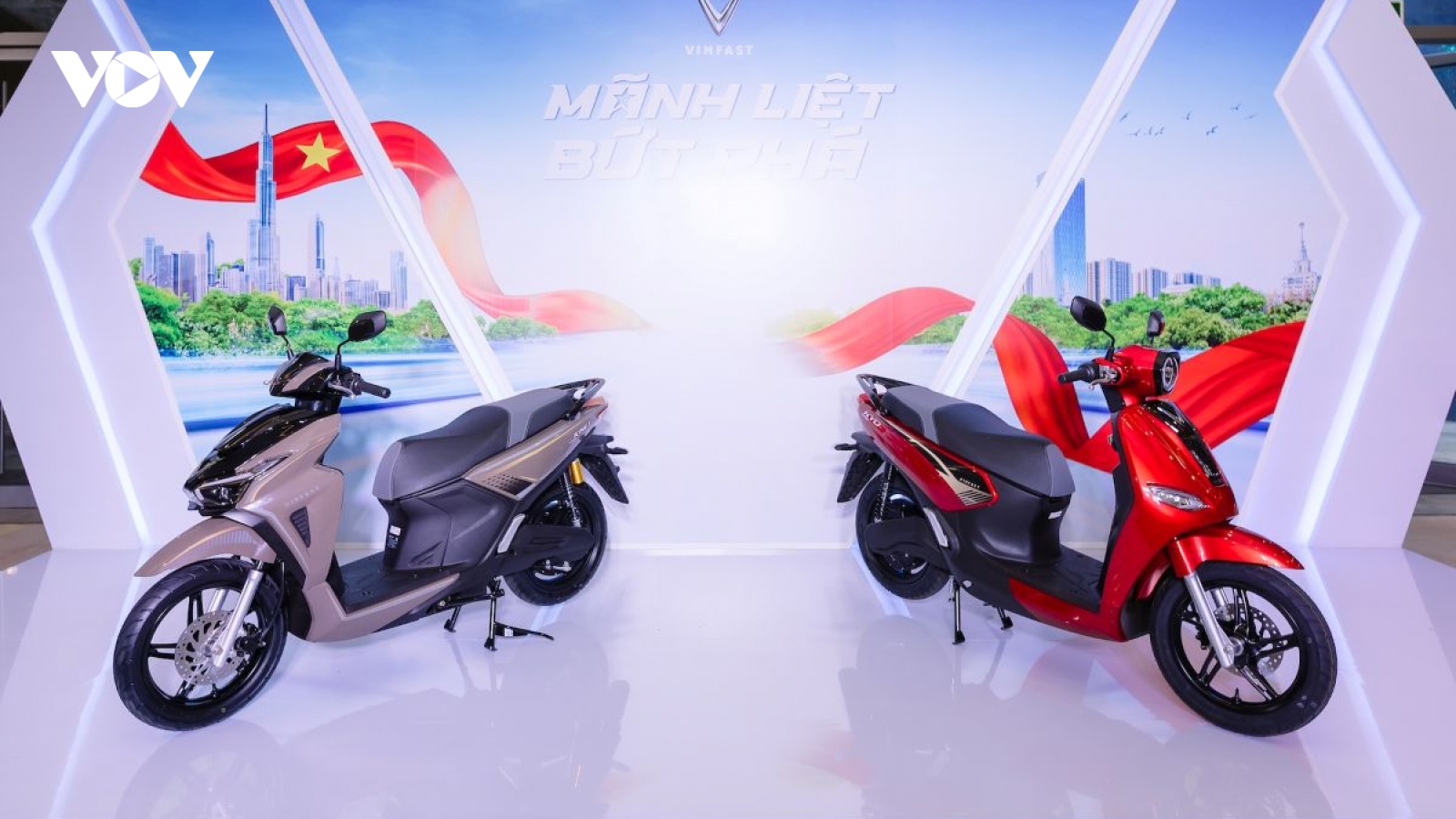 Vinfast ra mắt xe máy điện Kinet và Kyo - Nâng tầm trải nghiệm di chuyển xanh