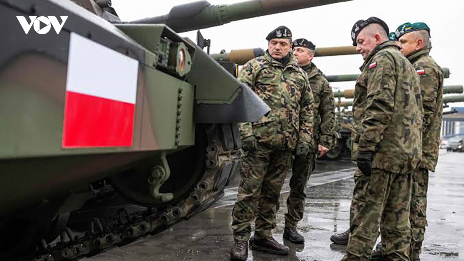 Ba Lan bác bỏ việc triển khai quân đội ở Ukraine