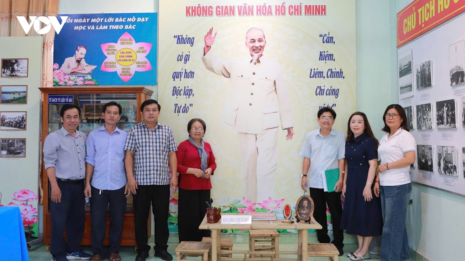 Học và làm theo Bác từ những việc làm bình dị giữa đời thường