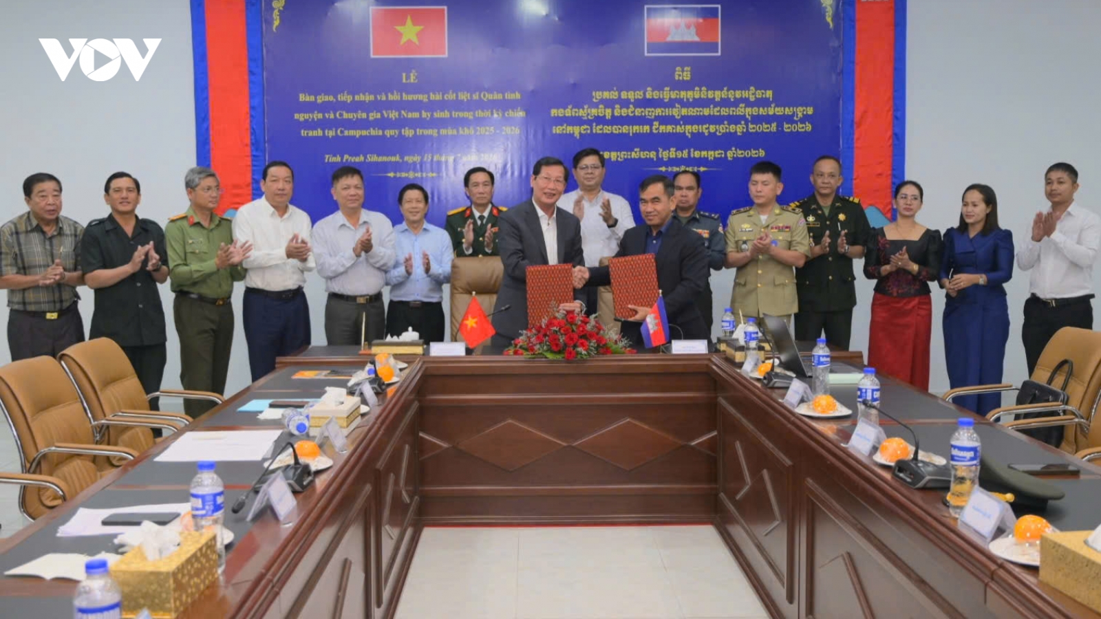 Bàn giao, tiếp nhận hài cốt liệt sĩ quân tình nguyện và chuyên gia Việt Nam