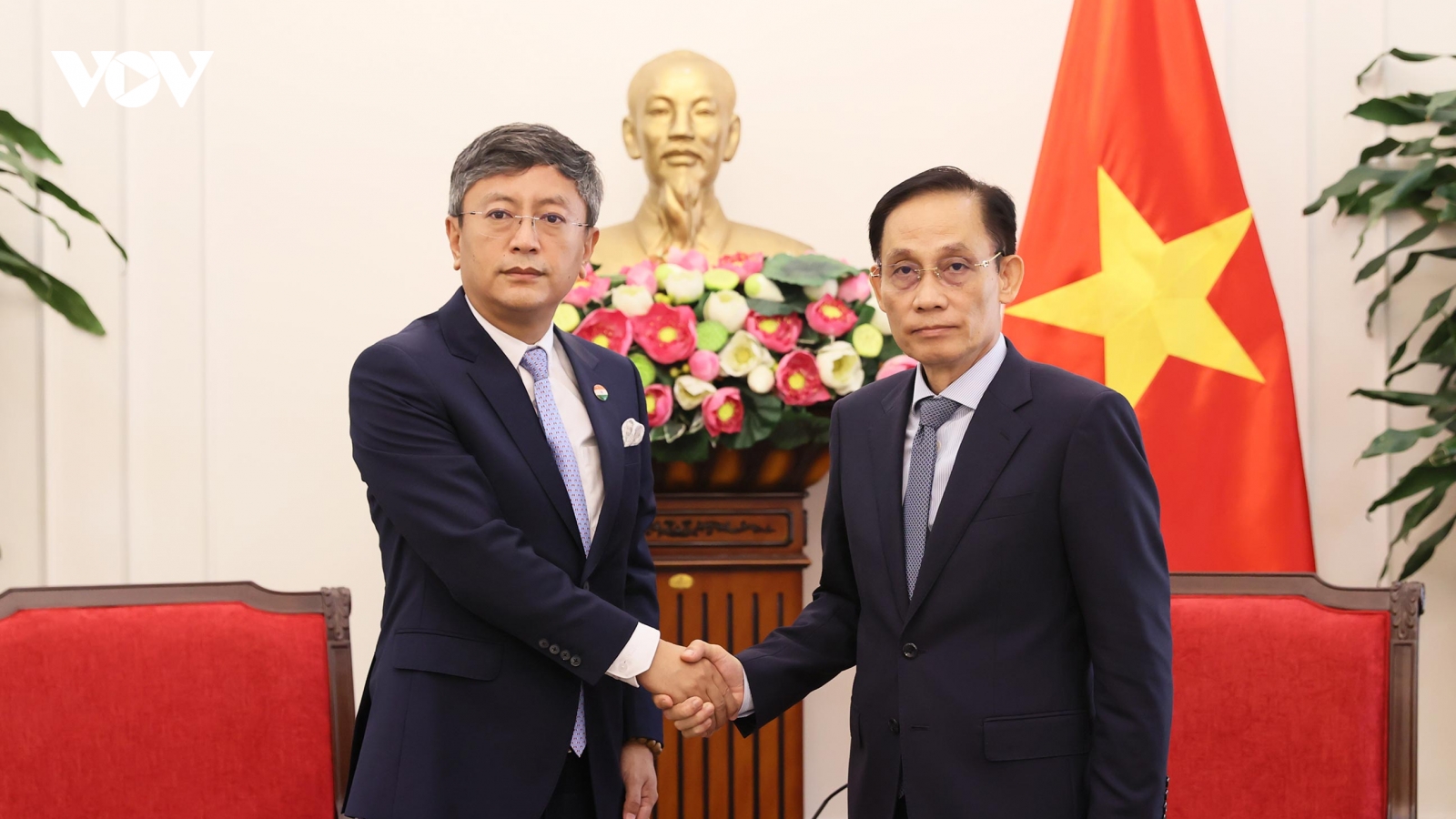 Bộ trưởng Ngoại giao Lê Hoài Trung tiếp Đại sứ Ấn Độ tại Việt Nam