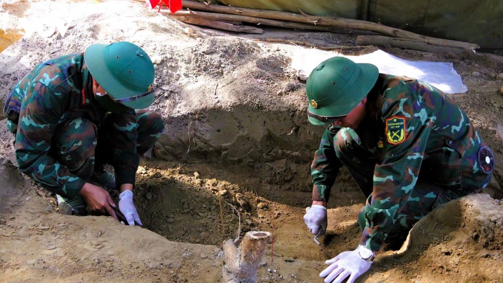 Đã tìm thấy 10 hài cốt liệt sĩ tại khu vực Câu Nhi, Quảng Trị