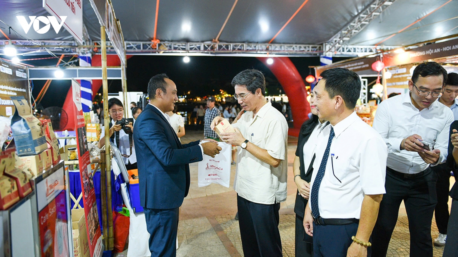 Khai mạc phiên chợ Thương mại điện tử kết nối sản phẩm vùng miền Đà Nẵng