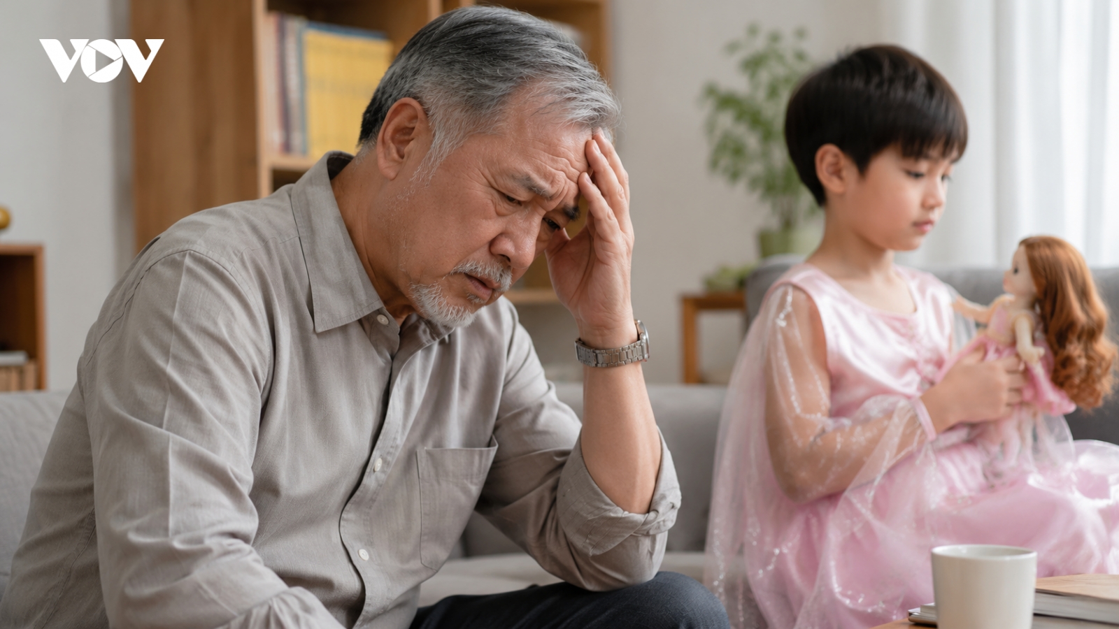 Ông nội băn khoăn khi cháu đich tôn ngày càng có nhiều biểu hiện nữ tính