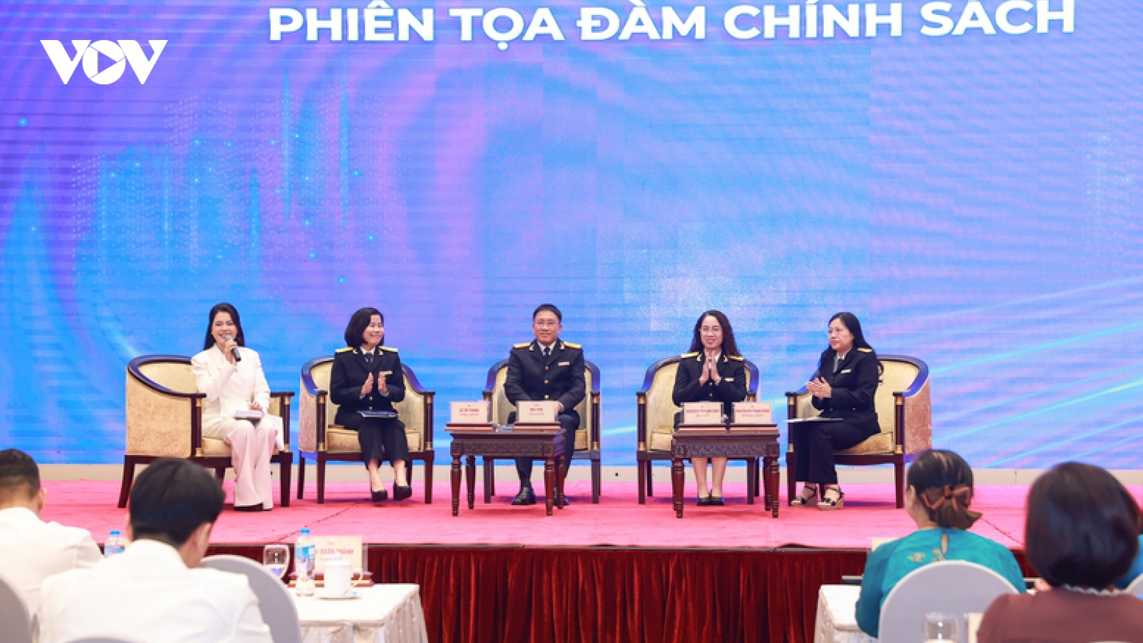 Bán hàng online: Sàn TMĐT đã nộp thuế thay, người bán có cần xuất hóa đơn?