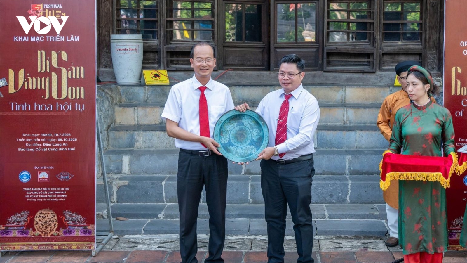 Chiêm ngưỡng hơn 100 cổ vật quý triều Nguyễn ở Huế