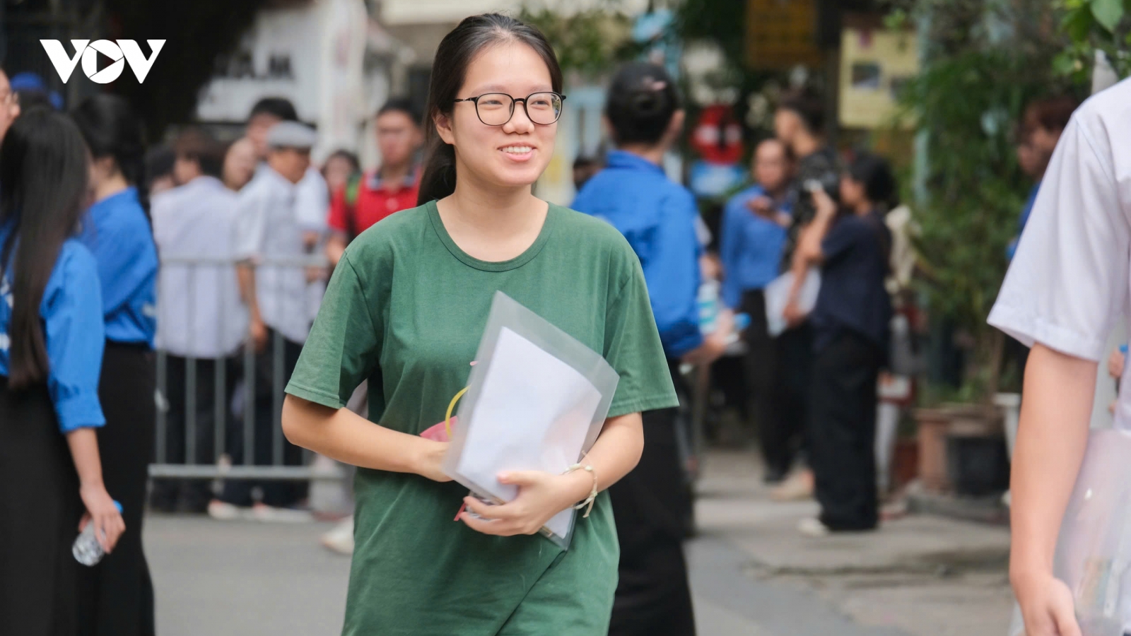 Điểm sàn đại học 2026 phân hóa mạnh: hơn 100 trường công bố, từ 15-25 điểm