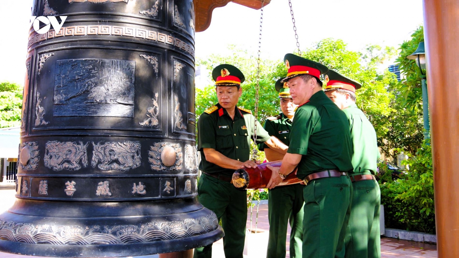 Bộ CHQS tỉnh Quảng Trị tổ chức nhiều hoạt động tri ân dịp 27/7
