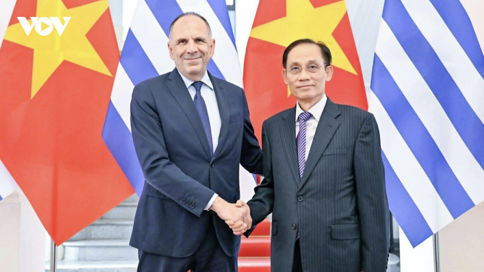 Vietnam greatly values traditional friendship with Greece: FM Le Hoai Trung