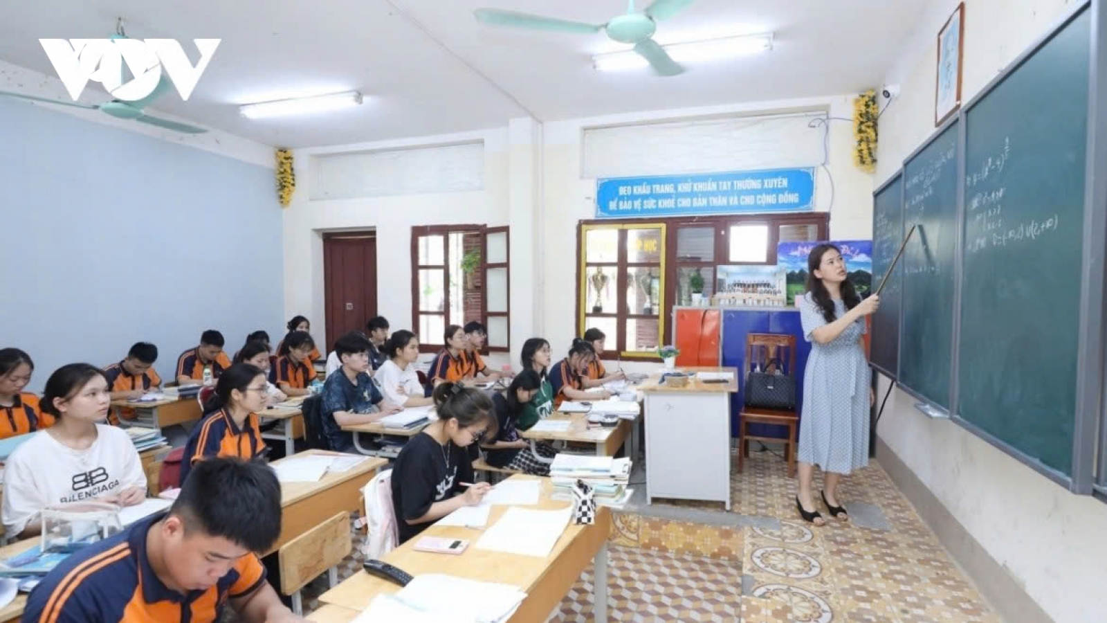 Đổi mới căn bản, toàn diện giáo dục để phát triển nguồn nhân lực