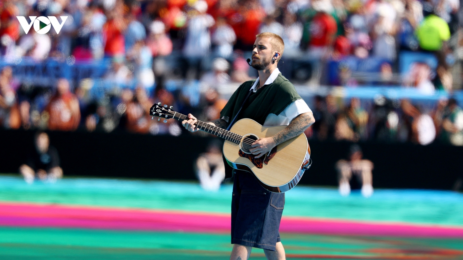 Justin Bieber và lựa chọn ngược dòng giữa sân khấu World Cup