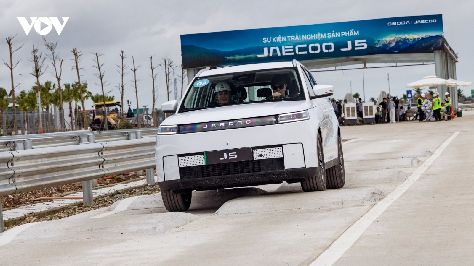 Jaecoo J5 EV dẫn đầu doanh số xe điện tại Indonesia