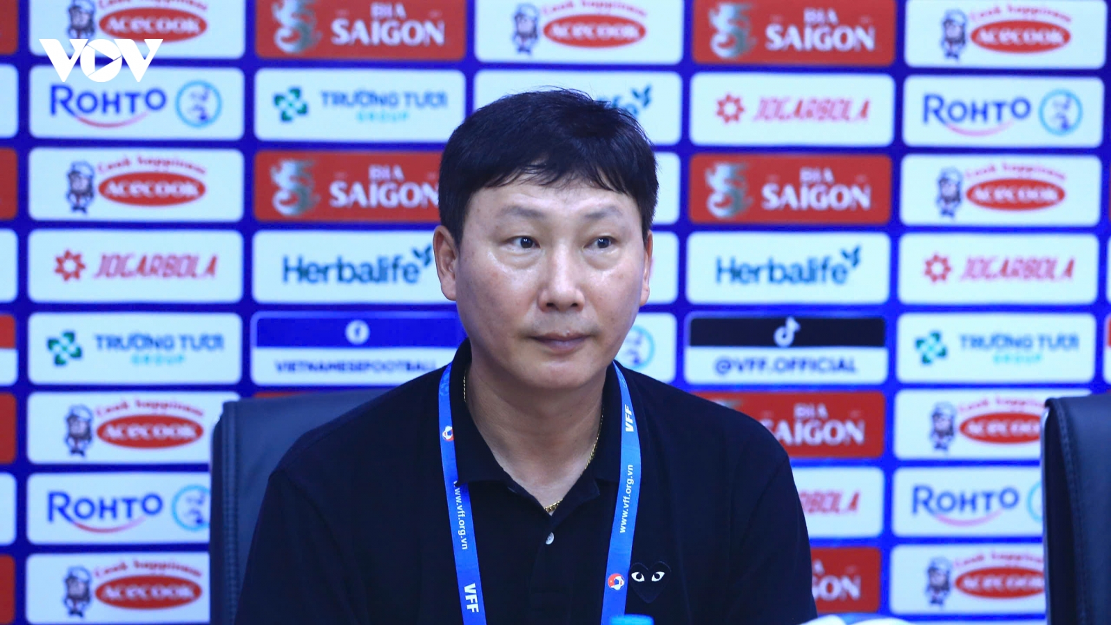 HLV Kim Sang Sik: “Xuân Son bị đau sau trận đấu với Myanmar”