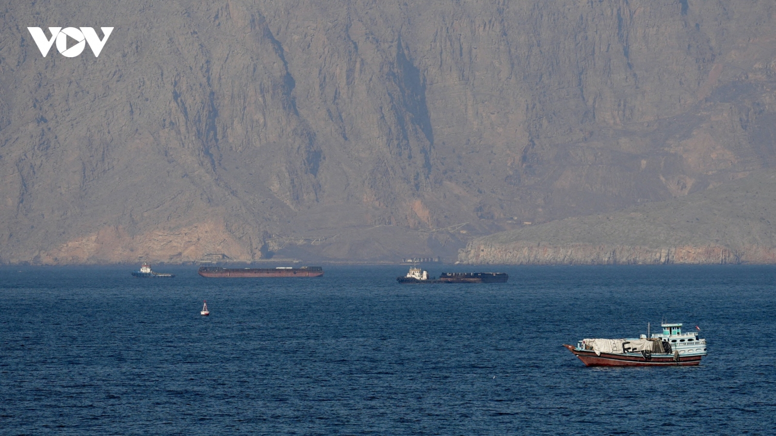 Iran khẳng định bảo vệ eo biển Hormuz bằng mọi giá
