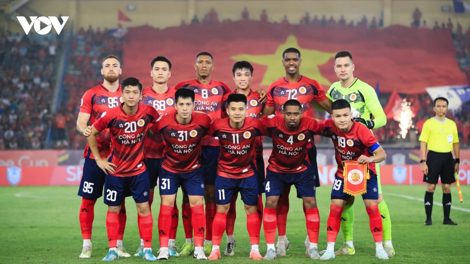 Chuyển nhượng V-League 2026/2027 mới nhất: CAHN chia tay trung vệ thép