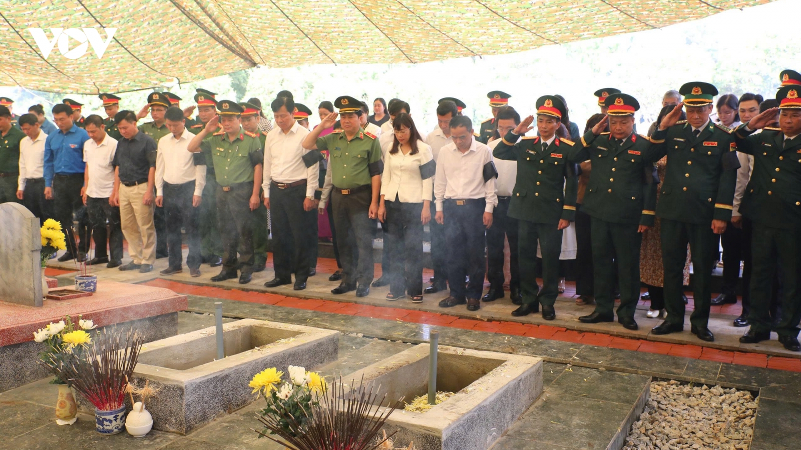 Truy điệu, an táng 2 hài cốt liệt sĩ tại Nghĩa trang liệt sĩ Độc Lập