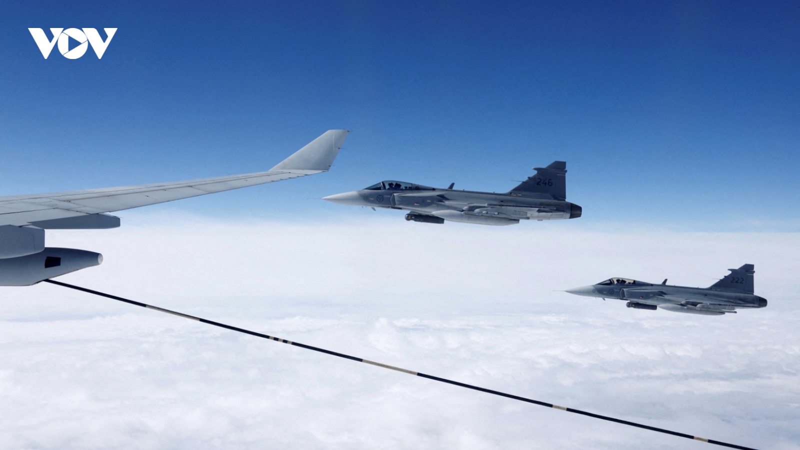 Thủ tướng Anh cam kết hỗ trợ tài chính để Ukraine sở hữu 16 tiêm kích Gripen