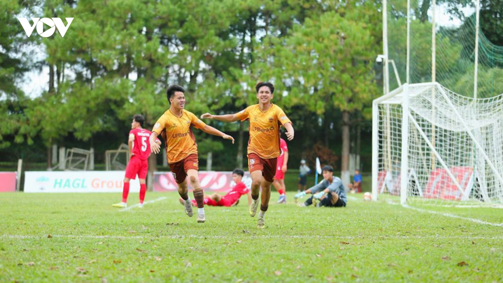 Kết quả bóng đá Việt Nam hôm nay 20/7: Xác định ba đội vào tứ kết