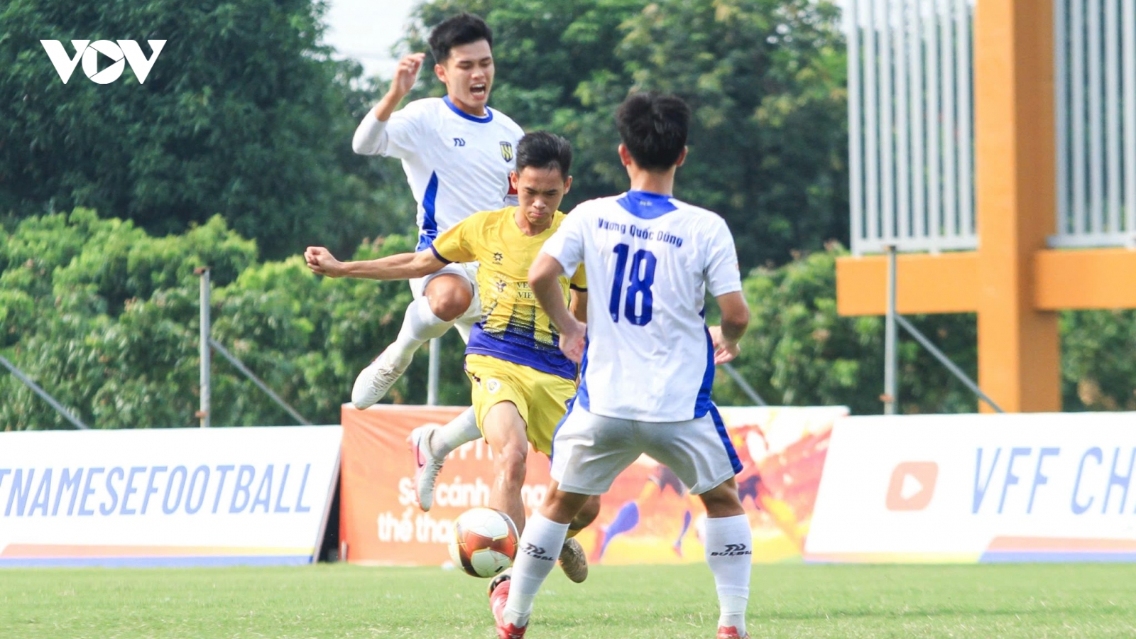 Kết quả bóng đá Việt Nam hôm nay 23/7: U21 SLNA và Thể Công Viettel vào chung kết