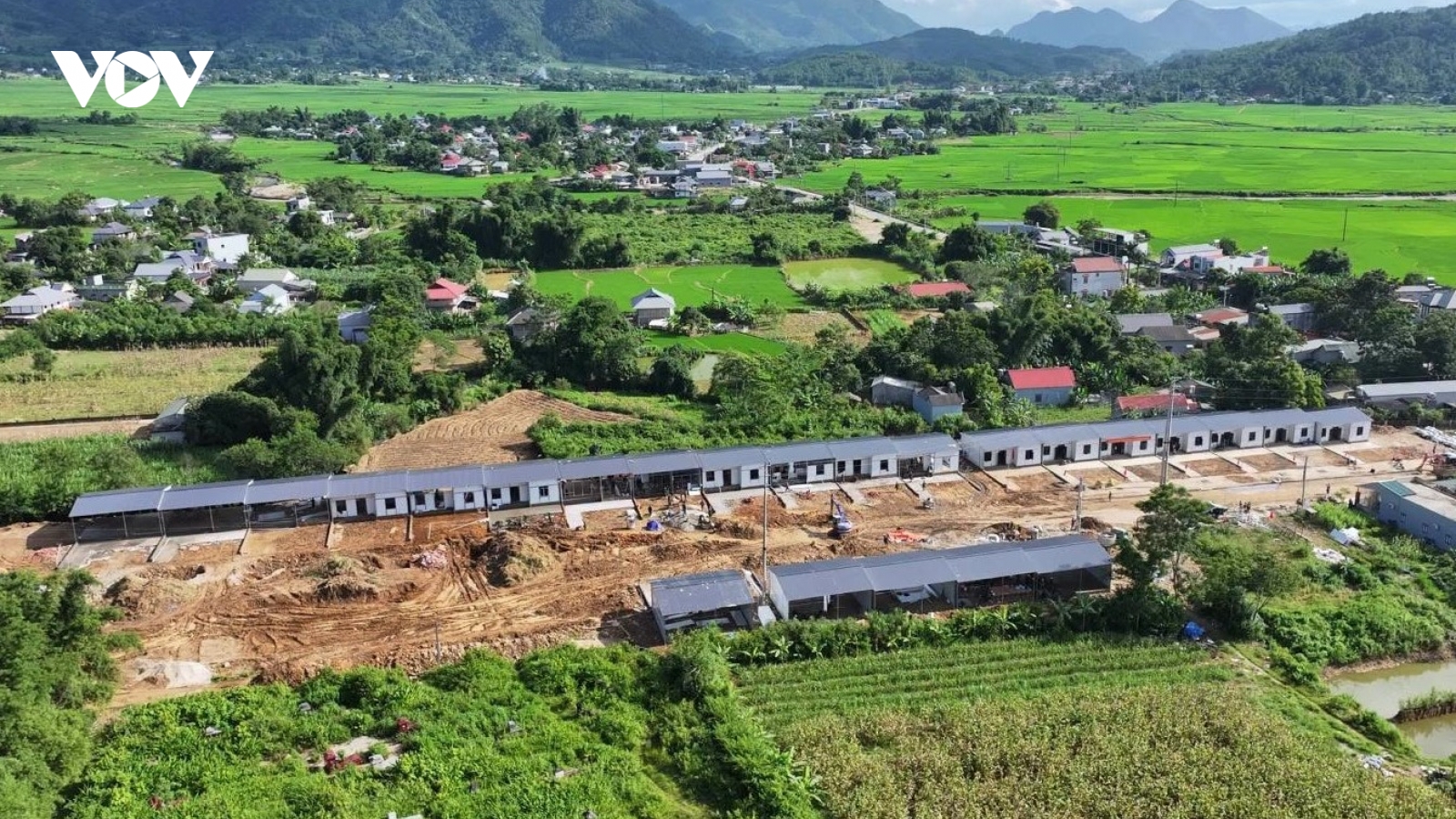Người dân vùng lũ Mường Than trở về nhà, từng bước ổn định cuộc sống