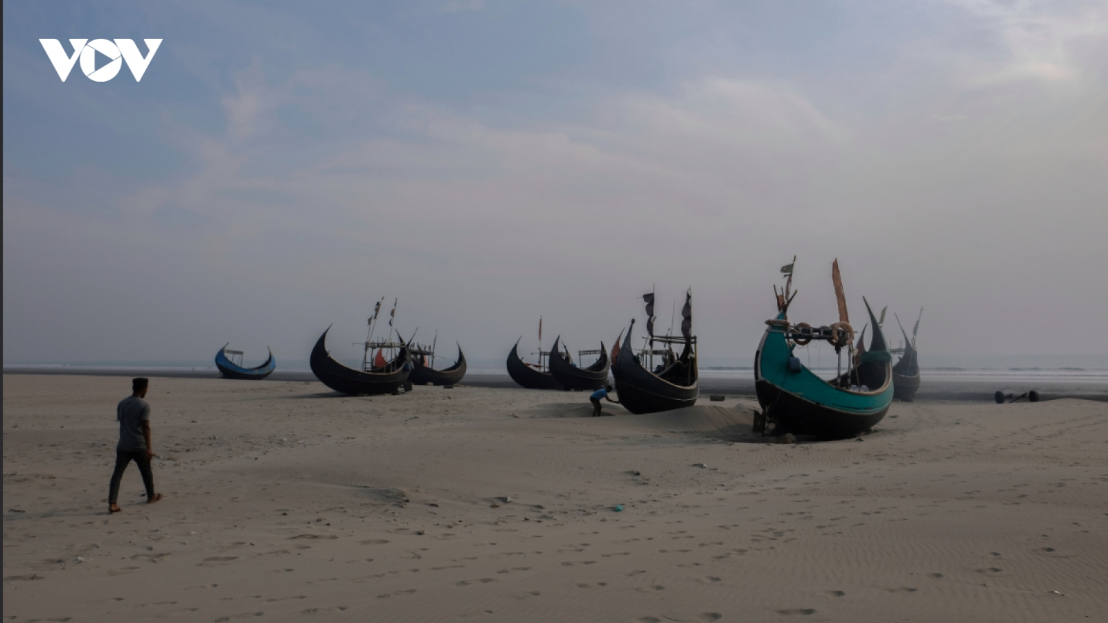 Chìm thuyền ngoài khơi Myanmar, hơn 500 người có thể đã thiệt mạng