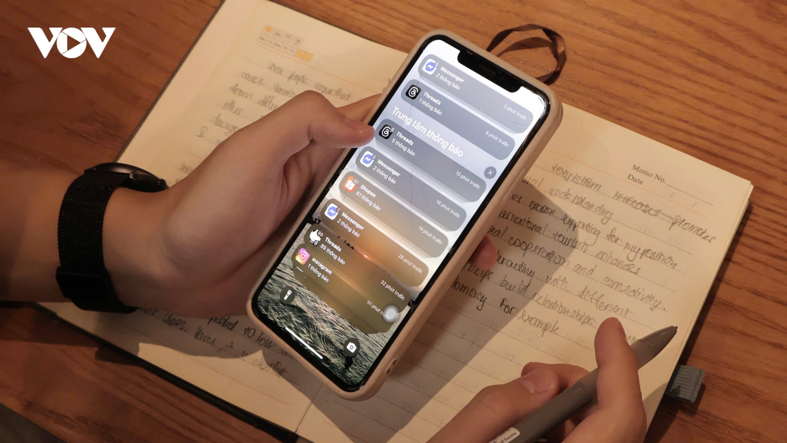 “Não bỏng ngô” và hiểm họa từ thói quen tiêu thụ video ngắn