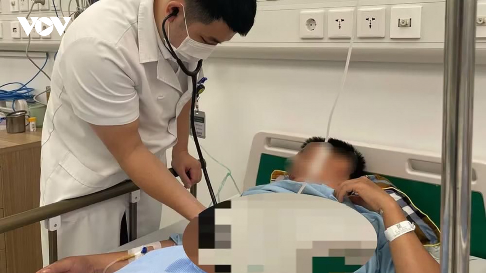 Bệnh viện Bạch Mai cơ sở Ninh Bình tích cực cứu chữa 8 nạn nhân ngộ độc khí H2S