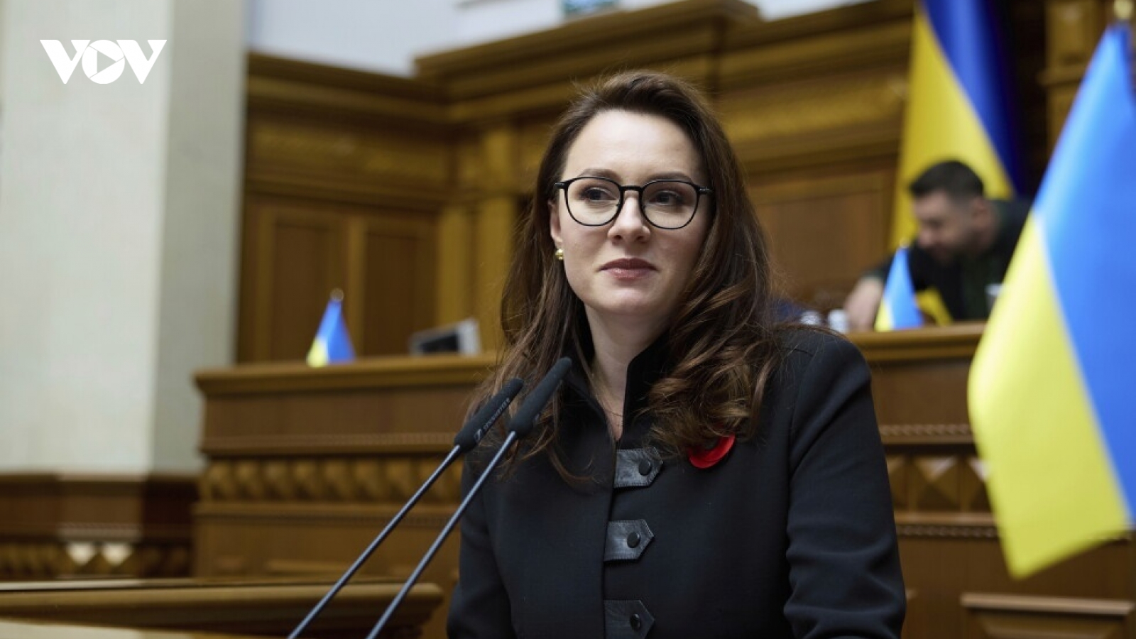 Bí ẩn nữ Thủ tướng Ukraine từ chức gây chấn động, ông Zelensky cải tổ chính phủ