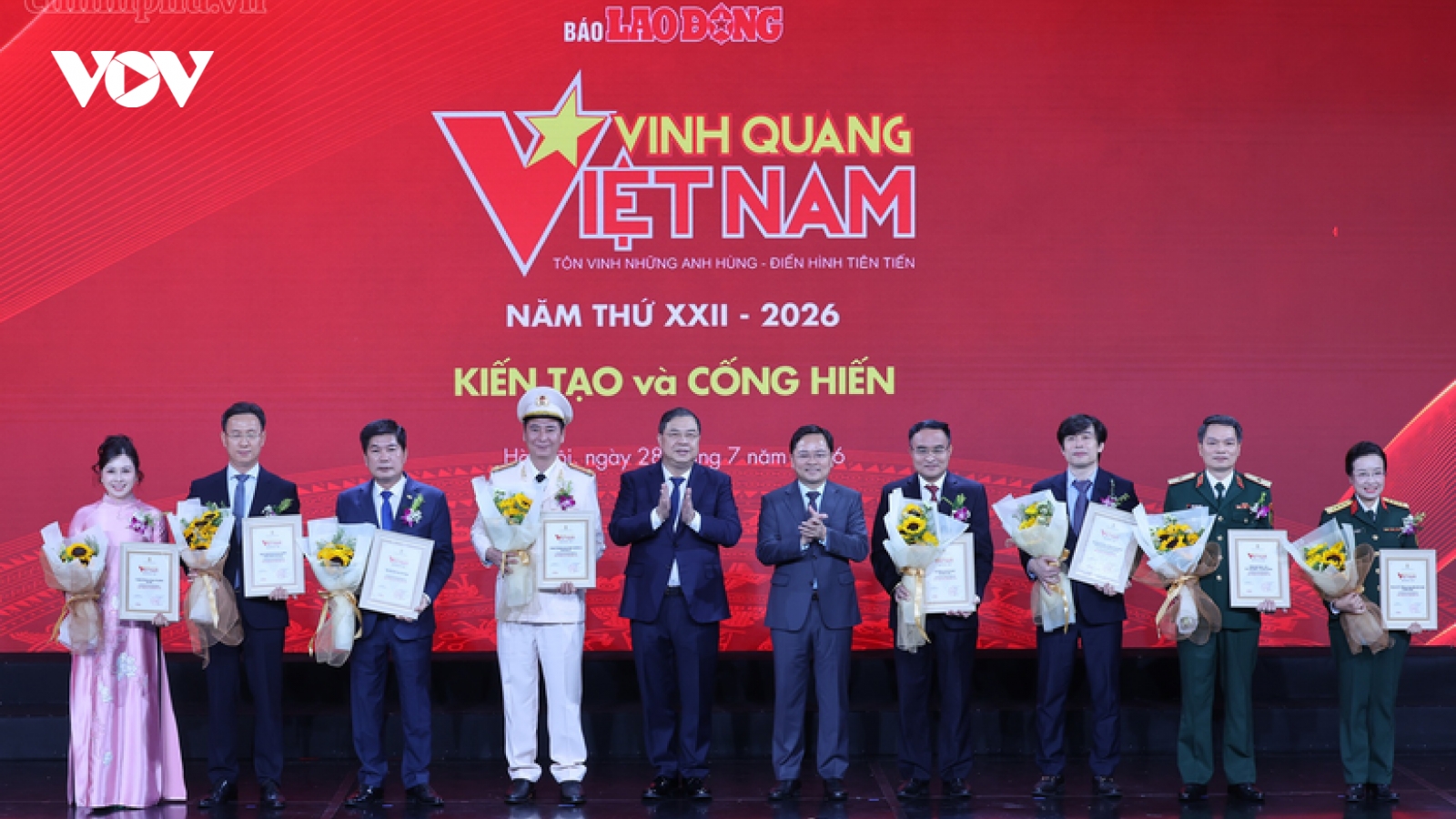 Lấy hiệu quả công việc, lợi ích của nhân dân làm thước đo phong trào thi đua