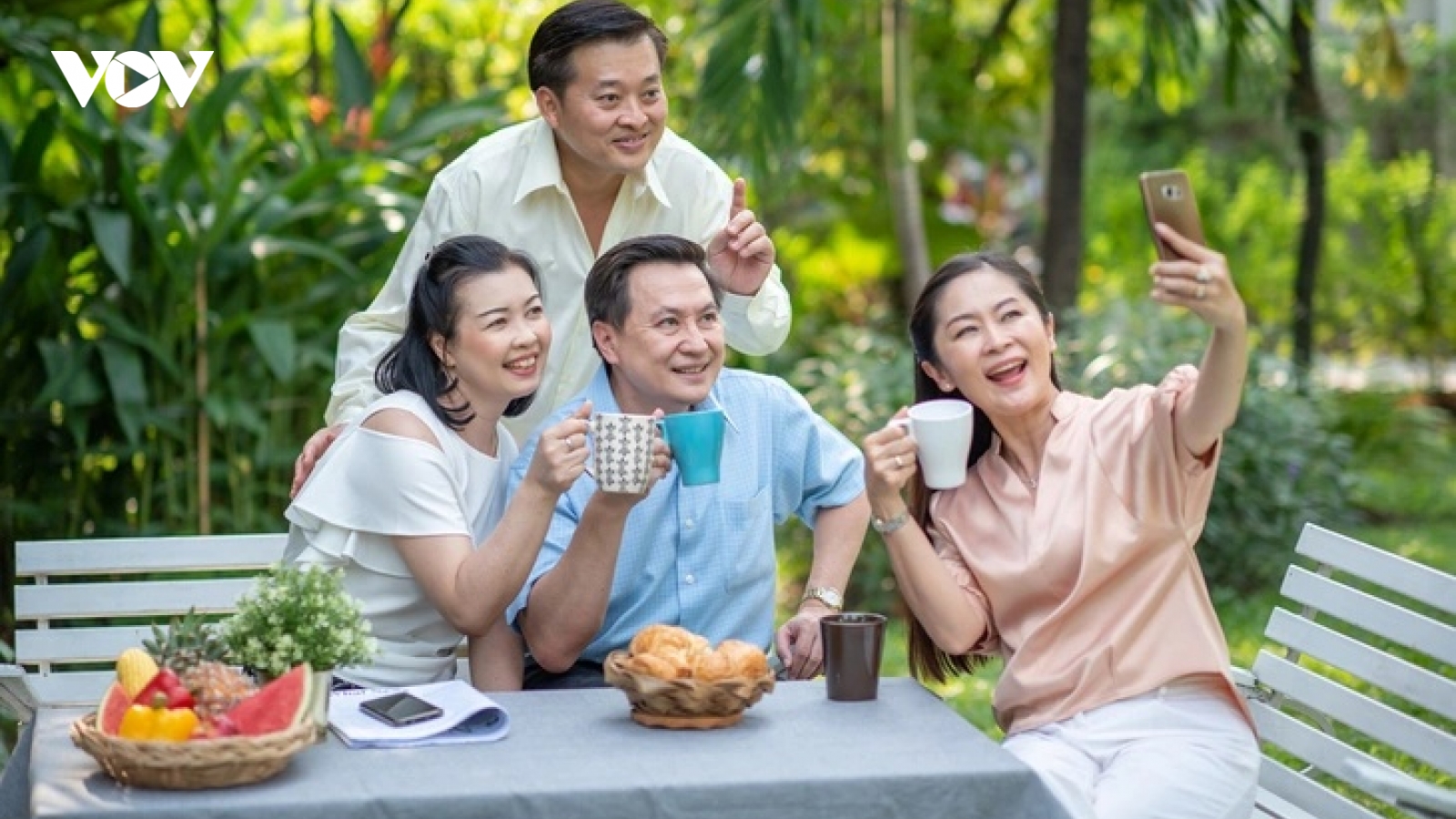 Bước vào tuổi 40, đừng để sức khỏe "tụt dốc" nếu chưa ghi nhớ 5 điều cốt lõi này