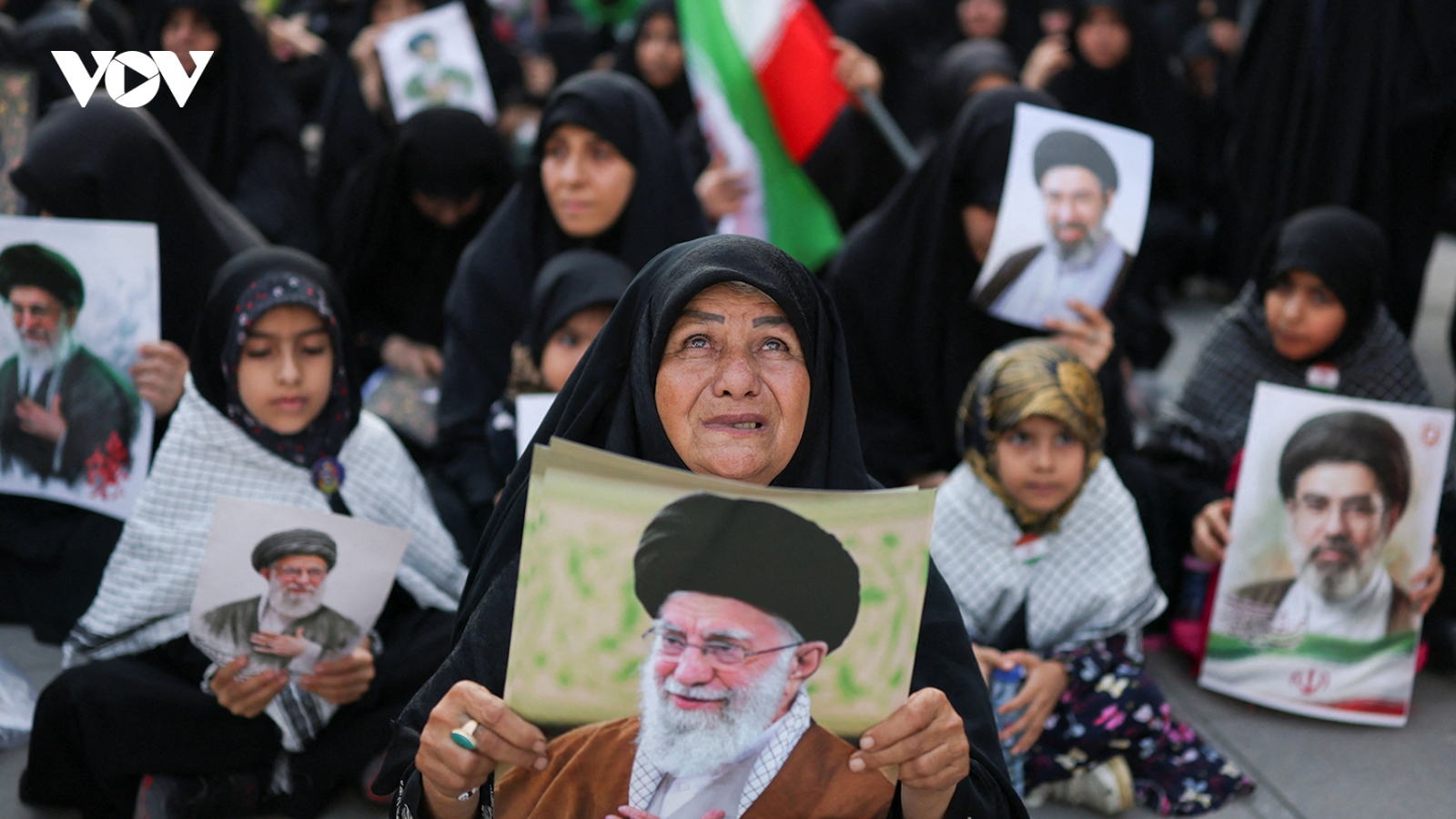 Thông điệp của Iran khi tổ chức lễ tang quy mô lớn cho cố lãnh tụ Ali Khamenei
